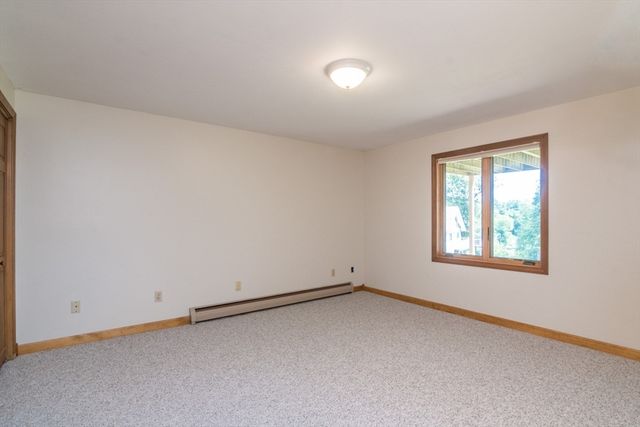 35 Old Stagecoach Dr, Monson, MA 01057