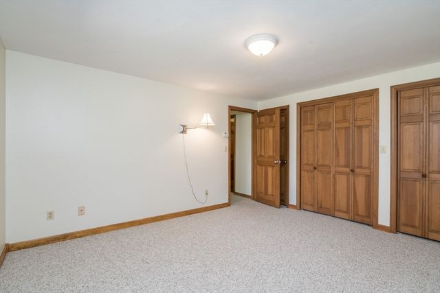 35 Old Stagecoach Dr, Monson, MA 01057