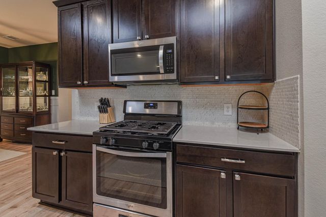 13009 Oleander Bay Lane, Texas City, TX 77568