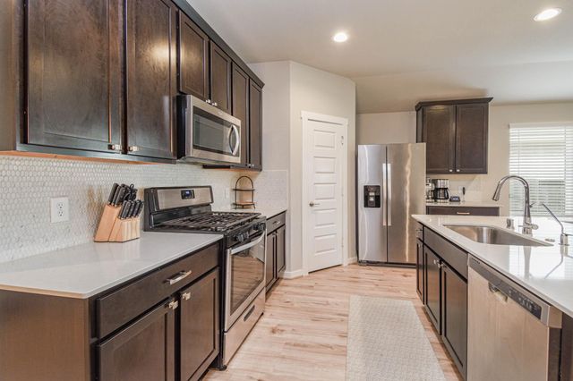 13009 Oleander Bay Lane, Texas City, TX 77568