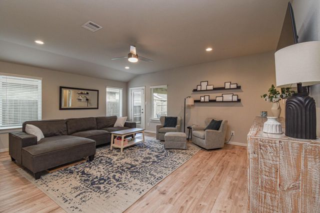 13009 Oleander Bay Lane, Texas City, TX 77568