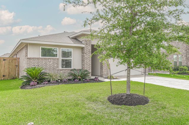 13009 Oleander Bay Lane, Texas City, TX 77568