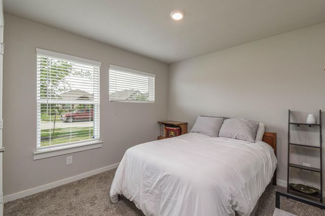 13009 Oleander Bay Lane, Texas City, TX 77568