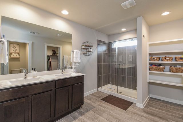 13009 Oleander Bay Lane, Texas City, TX 77568