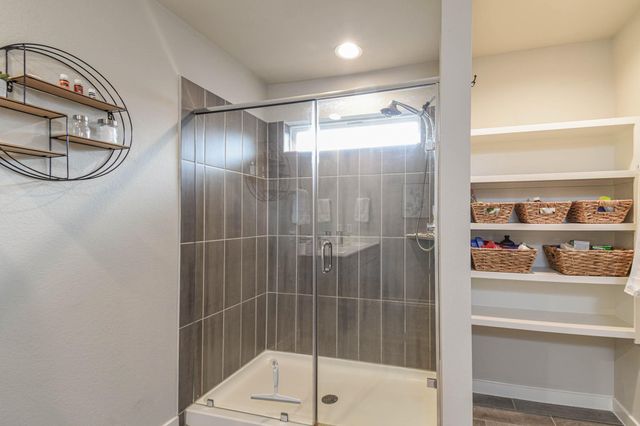 13009 Oleander Bay Lane, Texas City, TX 77568