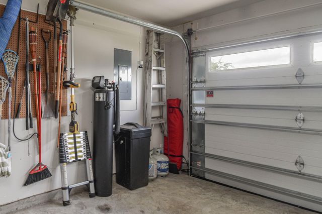 13009 Oleander Bay Lane, Texas City, TX 77568