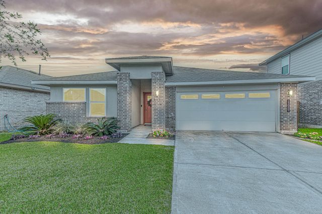 13009 Oleander Bay Lane, Texas City, TX 77568