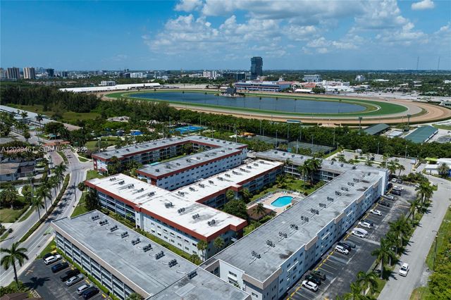 541 Blue Heron Dr 308, Hallandale Beach, FL 33009