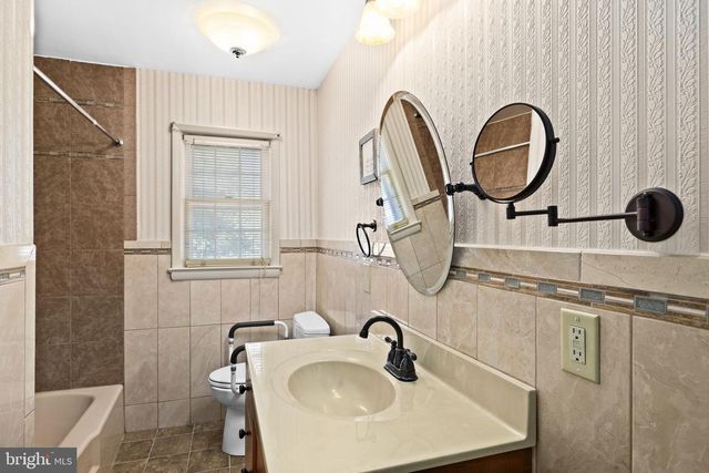 1145 BERNSTEIN RD, Fredericksburg, VA 22407