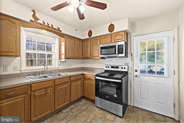 1145 BERNSTEIN RD, Fredericksburg, VA 22407