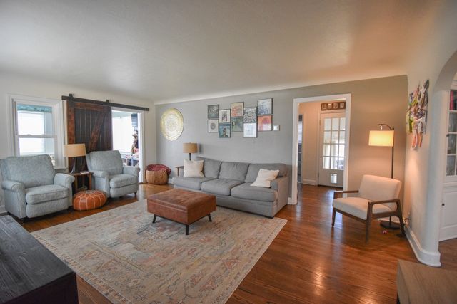 338 N Lafayette Street, Griffith, IN 46319