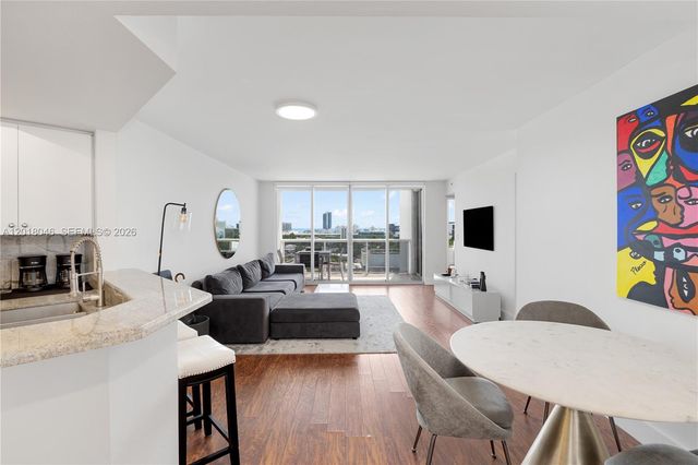 1800 Sunset Harbour Dr 1601, Miami Beach, FL 33139