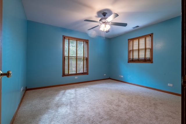 3305 Pheasant Drive, Rolling Meadows, IL 60008