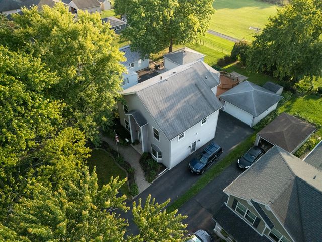 3305 Pheasant Drive, Rolling Meadows, IL 60008