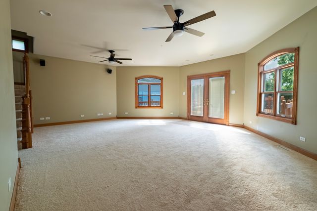 3305 Pheasant Drive, Rolling Meadows, IL 60008