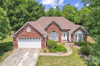 12408 Sandringham Place, Charlotte, NC 28262