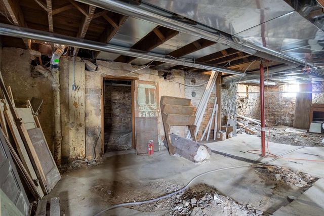 704 Ash Street, Baraboo, WI 53913