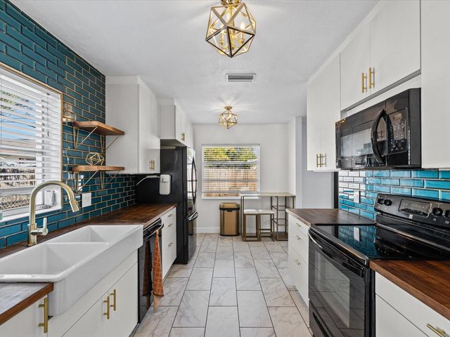 5753 93RD AVENUE N, Pinellas Park, FL 33782