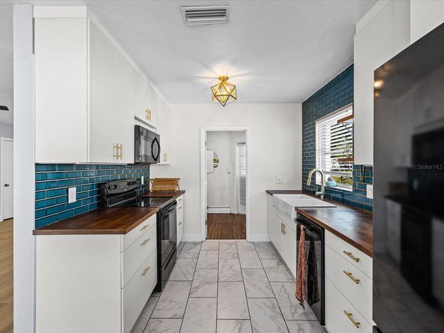 5753 93RD AVENUE N, Pinellas Park, FL 33782