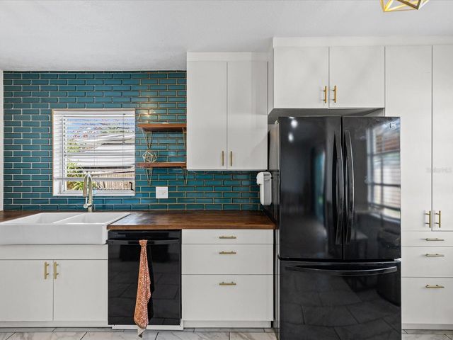 5753 93RD AVENUE N, Pinellas Park, FL 33782