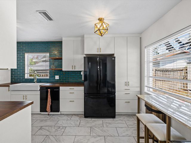 5753 93RD AVENUE N, Pinellas Park, FL 33782