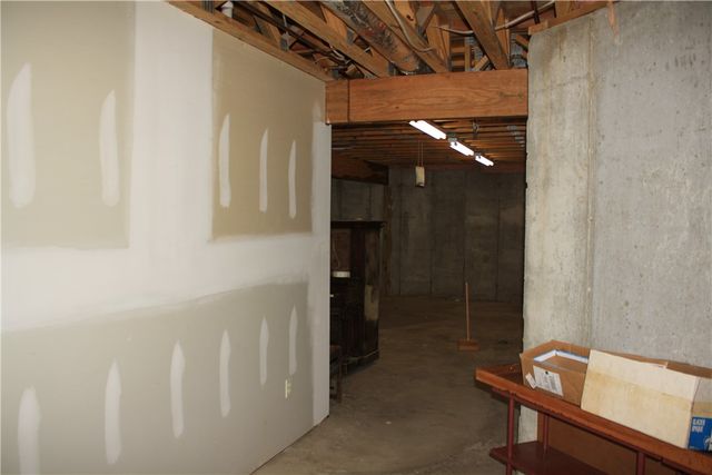 9118 Summer Shade Road, Rogers, AR 72756