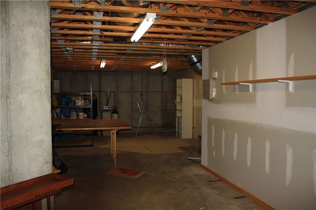 9118 Summer Shade Road, Rogers, AR 72756