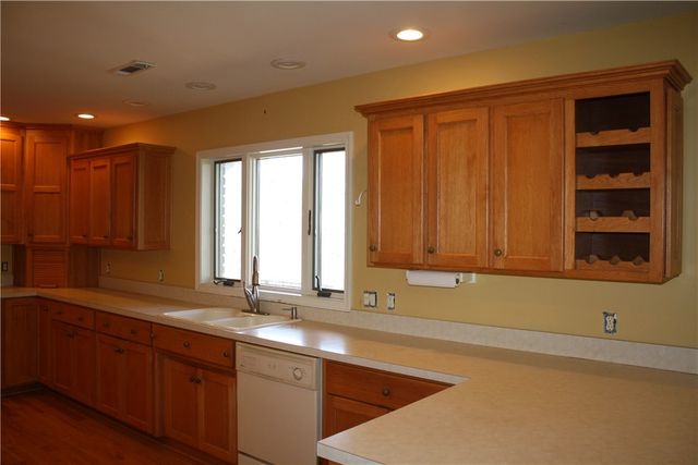 9118 Summer Shade Road, Rogers, AR 72756