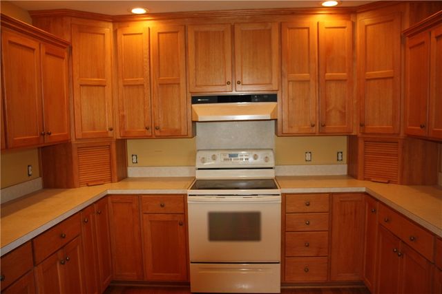 9118 Summer Shade Road, Rogers, AR 72756