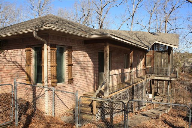 9118 Summer Shade Road, Rogers, AR 72756