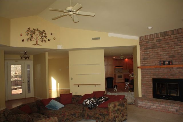 9118 Summer Shade Road, Rogers, AR 72756