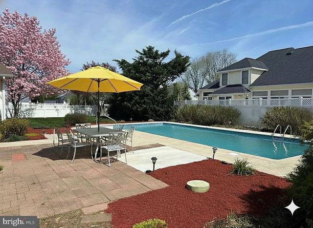 11 KENSINGTON RD, Rehoboth Beach, DE 19971