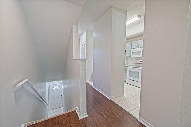 5701 BENTGRASS DRIVE 18-206, Sarasota, FL 34235