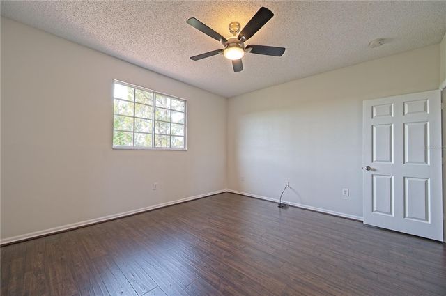 5701 BENTGRASS DRIVE 18-206, Sarasota, FL 34235