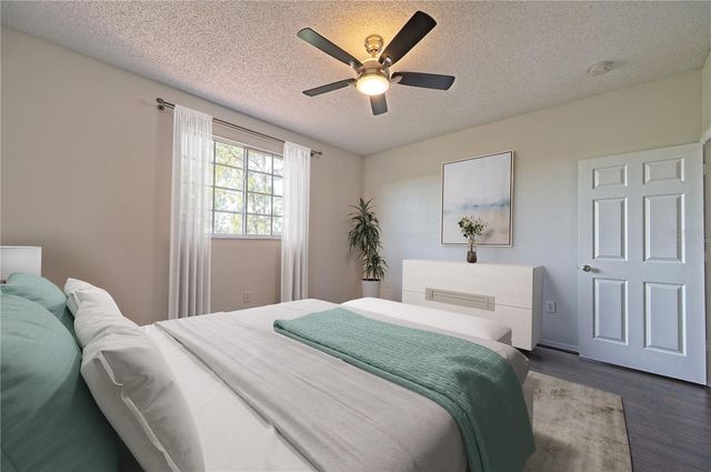 5701 BENTGRASS DRIVE 18-206, Sarasota, FL 34235