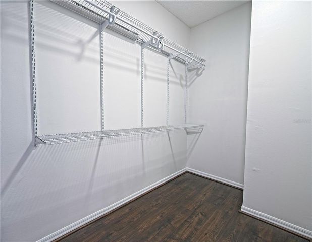 5701 BENTGRASS DRIVE 18-206, Sarasota, FL 34235