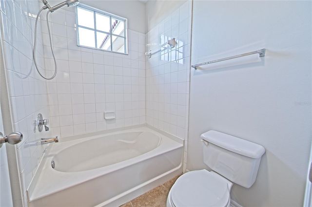 5701 BENTGRASS DRIVE 18-206, Sarasota, FL 34235