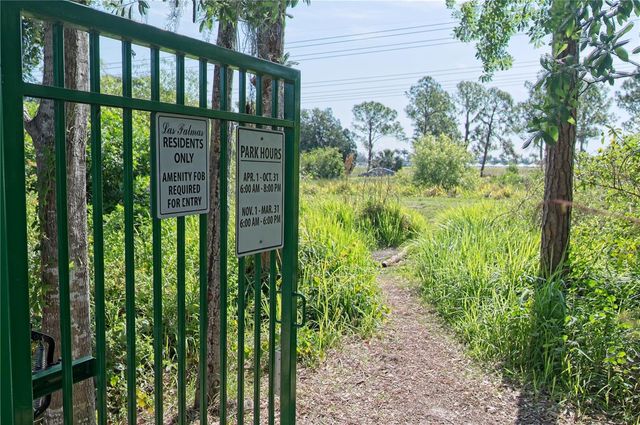 5701 BENTGRASS DRIVE 18-206, Sarasota, FL 34235