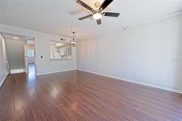 5701 BENTGRASS DRIVE 18-206, Sarasota, FL 34235