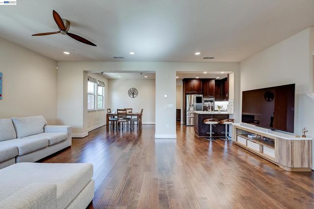 716 TRANQUILITY CIR 1, Livermore, CA 94551