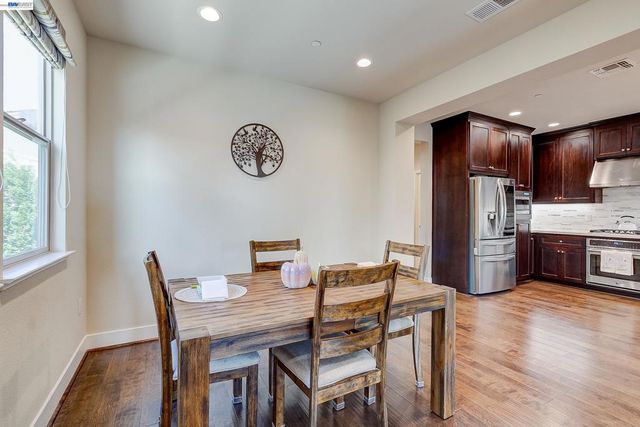 716 TRANQUILITY CIR 1, Livermore, CA 94551