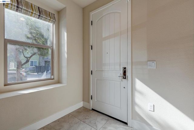 716 TRANQUILITY CIR 1, Livermore, CA 94551