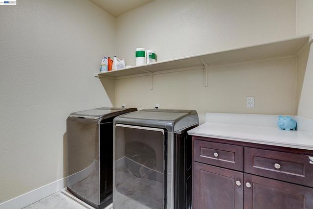 716 TRANQUILITY CIR 1, Livermore, CA 94551