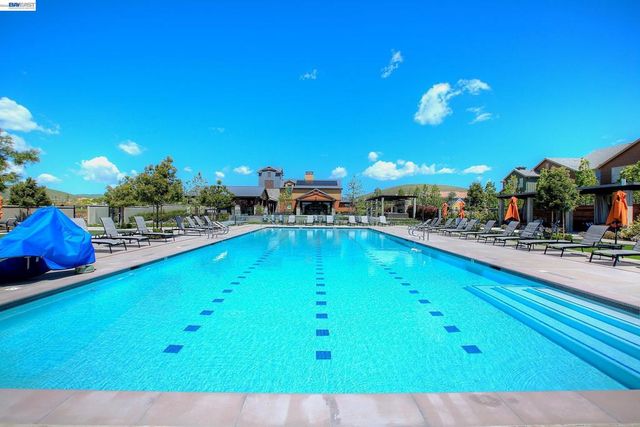 716 TRANQUILITY CIR 1, Livermore, CA 94551