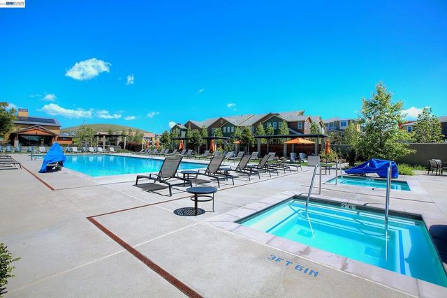 716 TRANQUILITY CIR 1, Livermore, CA 94551