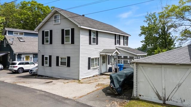 12 Shore Rd, Merrimac, MA 01860