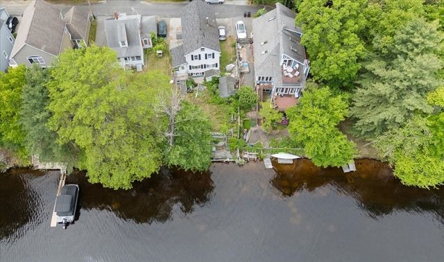 12 Shore Rd, Merrimac, MA 01860