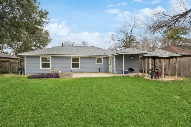 4718 Blanton Boulevard, Houston, TX 77092