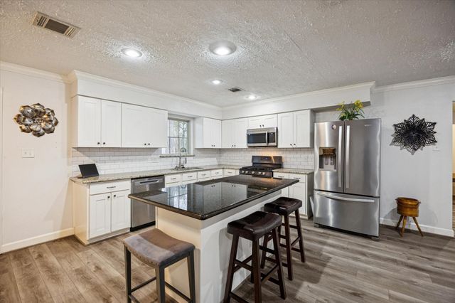 4718 Blanton Boulevard, Houston, TX 77092