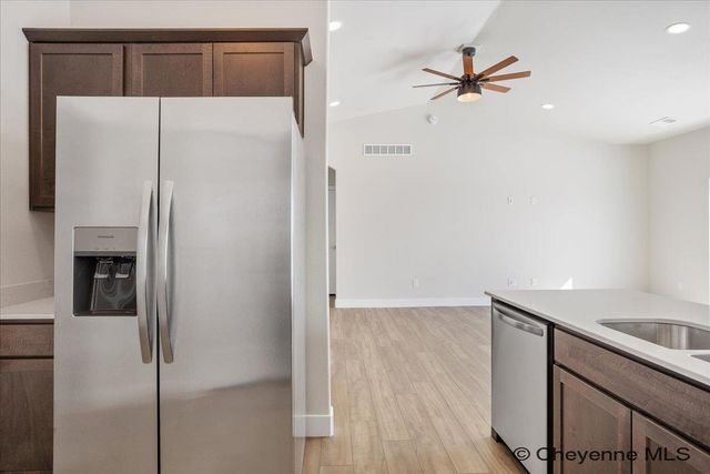 5802 ALEX RANCH RD, Cheyenne, WY 82007